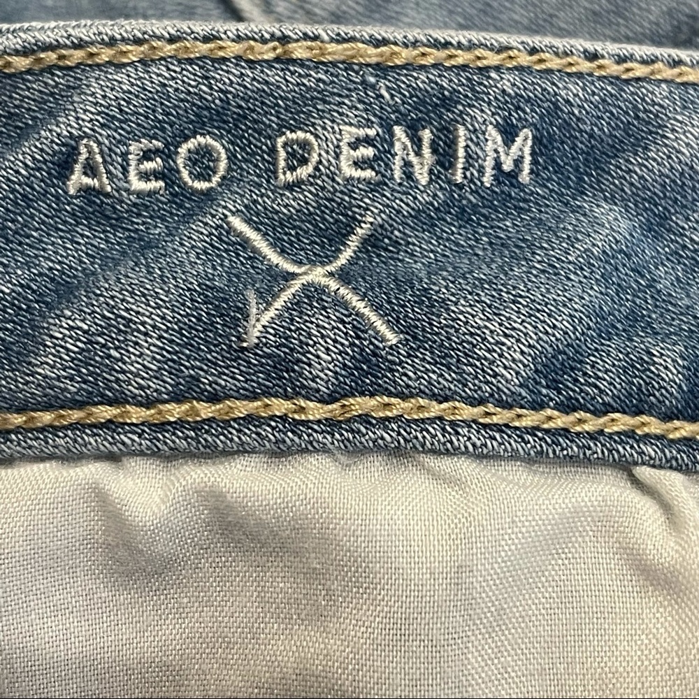 AMERICAN EAGLE Denim Hi-Rise Jeggings Distressed - Picture 8 of 10